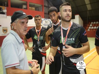 
<a style='margin-left: 5px;' class='btn btn-xs btn-social btn-facebook' href='https://www.facebook.com/sharer/sharer.php?u=https://www.boladovale.com.br/imgs/800-800-90/conteudo/fotos/1807/img5466.jpg' rel='popup' data-width='500' data-height='400'><i class='fa fa-facebook'></i>Compartilhar <span class='hidden-xs'>no Facebook</span>
</a> 
<a class='btn btn-default btn-xs' target='_blank' href='imgs/800-800-90/conteudo/fotos/1807/img5466.jpg'>
<span class='glyphicon glyphicon-cloud-download'></span> Salvar
</a> 
<span></span>