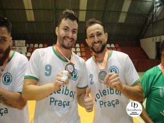 
<a style='margin-left: 5px;' class='btn btn-xs btn-social btn-facebook' href='https://www.facebook.com/sharer/sharer.php?u=https://www.boladovale.com.br/imgs/800-800-90/conteudo/fotos/1807/img5478.jpg' rel='popup' data-width='500' data-height='400'><i class='fa fa-facebook'></i>Compartilhar <span class='hidden-xs'>no Facebook</span>
</a> 
<a class='btn btn-default btn-xs' target='_blank' href='imgs/800-800-90/conteudo/fotos/1807/img5478.jpg'>
<span class='glyphicon glyphicon-cloud-download'></span> Salvar
</a> 
<span></span>