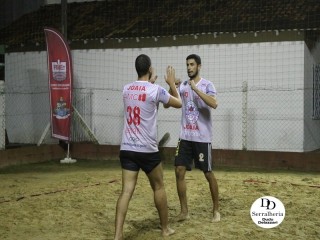 
<a style='margin-left: 5px;' class='btn btn-xs btn-social btn-facebook' href='https://www.facebook.com/sharer/sharer.php?u=https://www.boladovale.com.br/imgs/800-800-90/conteudo/fotos/1809/img5774.jpg' rel='popup' data-width='500' data-height='400'><i class='fa fa-facebook'></i>Compartilhar <span class='hidden-xs'>no Facebook</span>
</a> 
<a class='btn btn-default btn-xs' target='_blank' href='imgs/800-800-90/conteudo/fotos/1809/img5774.jpg'>
<span class='glyphicon glyphicon-cloud-download'></span> Salvar
</a> 
<span></span>
