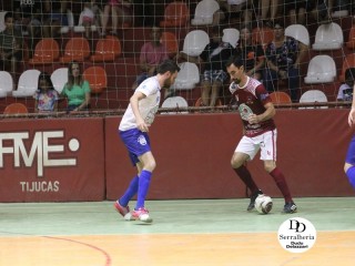 
<a style='margin-left: 5px;' class='btn btn-xs btn-social btn-facebook' href='https://www.facebook.com/sharer/sharer.php?u=https://www.boladovale.com.br/imgs/800-800-90/conteudo/fotos/1810/img5500.jpg' rel='popup' data-width='500' data-height='400'><i class='fa fa-facebook'></i>Compartilhar <span class='hidden-xs'>no Facebook</span>
</a> 
<a class='btn btn-default btn-xs' target='_blank' href='imgs/800-800-90/conteudo/fotos/1810/img5500.jpg'>
<span class='glyphicon glyphicon-cloud-download'></span> Salvar
</a> 
<span></span>