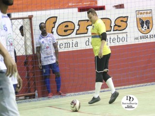 
<a style='margin-left: 5px;' class='btn btn-xs btn-social btn-facebook' href='https://www.facebook.com/sharer/sharer.php?u=https://www.boladovale.com.br/imgs/800-800-90/conteudo/fotos/1810/img5540.jpg' rel='popup' data-width='500' data-height='400'><i class='fa fa-facebook'></i>Compartilhar <span class='hidden-xs'>no Facebook</span>
</a> 
<a class='btn btn-default btn-xs' target='_blank' href='imgs/800-800-90/conteudo/fotos/1810/img5540.jpg'>
<span class='glyphicon glyphicon-cloud-download'></span> Salvar
</a> 
<span></span>