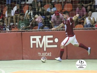 
<a style='margin-left: 5px;' class='btn btn-xs btn-social btn-facebook' href='https://www.facebook.com/sharer/sharer.php?u=https://www.boladovale.com.br/imgs/800-800-90/conteudo/fotos/1810/img5585.jpg' rel='popup' data-width='500' data-height='400'><i class='fa fa-facebook'></i>Compartilhar <span class='hidden-xs'>no Facebook</span>
</a> 
<a class='btn btn-default btn-xs' target='_blank' href='imgs/800-800-90/conteudo/fotos/1810/img5585.jpg'>
<span class='glyphicon glyphicon-cloud-download'></span> Salvar
</a> 
<span></span>