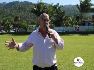
<a style='margin-left: 5px;' class='btn btn-xs btn-social btn-facebook' href='https://www.facebook.com/sharer/sharer.php?u=https://www.boladovale.com.br/imgs/800-800-90/conteudo/fotos/1815/img4611.jpg' rel='popup' data-width='500' data-height='400'><i class='fa fa-facebook'></i>Compartilhar <span class='hidden-xs'>no Facebook</span>
</a> 
<a class='btn btn-default btn-xs' target='_blank' href='imgs/800-800-90/conteudo/fotos/1815/img4611.jpg'>
<span class='glyphicon glyphicon-cloud-download'></span> Salvar
</a> 
<span></span>