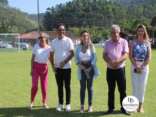 
<a style='margin-left: 5px;' class='btn btn-xs btn-social btn-facebook' href='https://www.facebook.com/sharer/sharer.php?u=https://www.boladovale.com.br/imgs/800-800-90/conteudo/fotos/1815/img4617.jpg' rel='popup' data-width='500' data-height='400'><i class='fa fa-facebook'></i>Compartilhar <span class='hidden-xs'>no Facebook</span>
</a> 
<a class='btn btn-default btn-xs' target='_blank' href='imgs/800-800-90/conteudo/fotos/1815/img4617.jpg'>
<span class='glyphicon glyphicon-cloud-download'></span> Salvar
</a> 
<span></span>