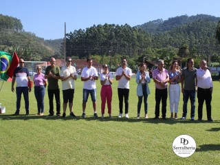 
<a style='margin-left: 5px;' class='btn btn-xs btn-social btn-facebook' href='https://www.facebook.com/sharer/sharer.php?u=https://www.boladovale.com.br/imgs/800-800-90/conteudo/fotos/1815/img4626.jpg' rel='popup' data-width='500' data-height='400'><i class='fa fa-facebook'></i>Compartilhar <span class='hidden-xs'>no Facebook</span>
</a> 
<a class='btn btn-default btn-xs' target='_blank' href='imgs/800-800-90/conteudo/fotos/1815/img4626.jpg'>
<span class='glyphicon glyphicon-cloud-download'></span> Salvar
</a> 
<span></span>