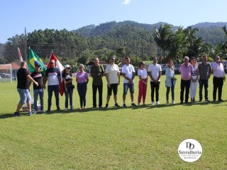 
<a style='margin-left: 5px;' class='btn btn-xs btn-social btn-facebook' href='https://www.facebook.com/sharer/sharer.php?u=https://www.boladovale.com.br/imgs/800-800-90/conteudo/fotos/1815/img4628.jpg' rel='popup' data-width='500' data-height='400'><i class='fa fa-facebook'></i>Compartilhar <span class='hidden-xs'>no Facebook</span>
</a> 
<a class='btn btn-default btn-xs' target='_blank' href='imgs/800-800-90/conteudo/fotos/1815/img4628.jpg'>
<span class='glyphicon glyphicon-cloud-download'></span> Salvar
</a> 
<span></span>