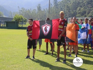 
<a style='margin-left: 5px;' class='btn btn-xs btn-social btn-facebook' href='https://www.facebook.com/sharer/sharer.php?u=https://www.boladovale.com.br/imgs/800-800-90/conteudo/fotos/1815/img4634.jpg' rel='popup' data-width='500' data-height='400'><i class='fa fa-facebook'></i>Compartilhar <span class='hidden-xs'>no Facebook</span>
</a> 
<a class='btn btn-default btn-xs' target='_blank' href='imgs/800-800-90/conteudo/fotos/1815/img4634.jpg'>
<span class='glyphicon glyphicon-cloud-download'></span> Salvar
</a> 
<span></span>
