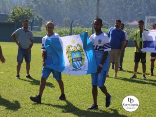 
<a style='margin-left: 5px;' class='btn btn-xs btn-social btn-facebook' href='https://www.facebook.com/sharer/sharer.php?u=https://www.boladovale.com.br/imgs/800-800-90/conteudo/fotos/1815/img4647.jpg' rel='popup' data-width='500' data-height='400'><i class='fa fa-facebook'></i>Compartilhar <span class='hidden-xs'>no Facebook</span>
</a> 
<a class='btn btn-default btn-xs' target='_blank' href='imgs/800-800-90/conteudo/fotos/1815/img4647.jpg'>
<span class='glyphicon glyphicon-cloud-download'></span> Salvar
</a> 
<span></span>