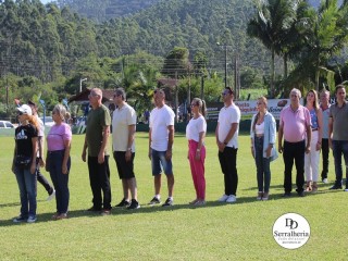 
<a style='margin-left: 5px;' class='btn btn-xs btn-social btn-facebook' href='https://www.facebook.com/sharer/sharer.php?u=https://www.boladovale.com.br/imgs/800-800-90/conteudo/fotos/1815/img4692.jpg' rel='popup' data-width='500' data-height='400'><i class='fa fa-facebook'></i>Compartilhar <span class='hidden-xs'>no Facebook</span>
</a> 
<a class='btn btn-default btn-xs' target='_blank' href='imgs/800-800-90/conteudo/fotos/1815/img4692.jpg'>
<span class='glyphicon glyphicon-cloud-download'></span> Salvar
</a> 
<span></span>
