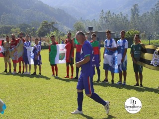 
<a style='margin-left: 5px;' class='btn btn-xs btn-social btn-facebook' href='https://www.facebook.com/sharer/sharer.php?u=https://www.boladovale.com.br/imgs/800-800-90/conteudo/fotos/1815/img4754.jpg' rel='popup' data-width='500' data-height='400'><i class='fa fa-facebook'></i>Compartilhar <span class='hidden-xs'>no Facebook</span>
</a> 
<a class='btn btn-default btn-xs' target='_blank' href='imgs/800-800-90/conteudo/fotos/1815/img4754.jpg'>
<span class='glyphicon glyphicon-cloud-download'></span> Salvar
</a> 
<span></span>