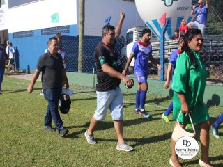 
<a style='margin-left: 5px;' class='btn btn-xs btn-social btn-facebook' href='https://www.facebook.com/sharer/sharer.php?u=https://www.boladovale.com.br/imgs/800-800-90/conteudo/fotos/1816/img4842.jpg' rel='popup' data-width='500' data-height='400'><i class='fa fa-facebook'></i>Compartilhar <span class='hidden-xs'>no Facebook</span>
</a> 
<a class='btn btn-default btn-xs' target='_blank' href='imgs/800-800-90/conteudo/fotos/1816/img4842.jpg'>
<span class='glyphicon glyphicon-cloud-download'></span> Salvar
</a> 
<span></span>