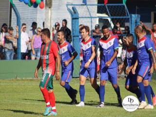 
<a style='margin-left: 5px;' class='btn btn-xs btn-social btn-facebook' href='https://www.facebook.com/sharer/sharer.php?u=https://www.boladovale.com.br/imgs/800-800-90/conteudo/fotos/1816/img4951.jpg' rel='popup' data-width='500' data-height='400'><i class='fa fa-facebook'></i>Compartilhar <span class='hidden-xs'>no Facebook</span>
</a> 
<a class='btn btn-default btn-xs' target='_blank' href='imgs/800-800-90/conteudo/fotos/1816/img4951.jpg'>
<span class='glyphicon glyphicon-cloud-download'></span> Salvar
</a> 
<span></span>