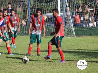 
<a style='margin-left: 5px;' class='btn btn-xs btn-social btn-facebook' href='https://www.facebook.com/sharer/sharer.php?u=https://www.boladovale.com.br/imgs/800-800-90/conteudo/fotos/1816/img5015.jpg' rel='popup' data-width='500' data-height='400'><i class='fa fa-facebook'></i>Compartilhar <span class='hidden-xs'>no Facebook</span>
</a> 
<a class='btn btn-default btn-xs' target='_blank' href='imgs/800-800-90/conteudo/fotos/1816/img5015.jpg'>
<span class='glyphicon glyphicon-cloud-download'></span> Salvar
</a> 
<span></span>