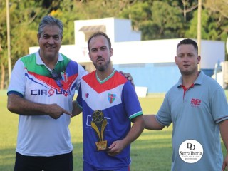 
<a style='margin-left: 5px;' class='btn btn-xs btn-social btn-facebook' href='https://www.facebook.com/sharer/sharer.php?u=https://www.boladovale.com.br/imgs/800-800-90/conteudo/fotos/1816/img5152.jpg' rel='popup' data-width='500' data-height='400'><i class='fa fa-facebook'></i>Compartilhar <span class='hidden-xs'>no Facebook</span>
</a> 
<a class='btn btn-default btn-xs' target='_blank' href='imgs/800-800-90/conteudo/fotos/1816/img5152.jpg'>
<span class='glyphicon glyphicon-cloud-download'></span> Salvar
</a> 
<span></span>