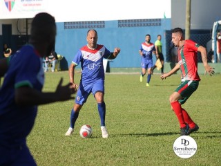 
<a style='margin-left: 5px;' class='btn btn-xs btn-social btn-facebook' href='https://www.facebook.com/sharer/sharer.php?u=https://www.boladovale.com.br/imgs/800-800-90/conteudo/fotos/1816/img9174.jpg' rel='popup' data-width='500' data-height='400'><i class='fa fa-facebook'></i>Compartilhar <span class='hidden-xs'>no Facebook</span>
</a> 
<a class='btn btn-default btn-xs' target='_blank' href='imgs/800-800-90/conteudo/fotos/1816/img9174.jpg'>
<span class='glyphicon glyphicon-cloud-download'></span> Salvar
</a> 
<span></span>