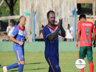 
<a style='margin-left: 5px;' class='btn btn-xs btn-social btn-facebook' href='https://www.facebook.com/sharer/sharer.php?u=https://www.boladovale.com.br/imgs/800-800-90/conteudo/fotos/1816/img9201.jpg' rel='popup' data-width='500' data-height='400'><i class='fa fa-facebook'></i>Compartilhar <span class='hidden-xs'>no Facebook</span>
</a> 
<a class='btn btn-default btn-xs' target='_blank' href='imgs/800-800-90/conteudo/fotos/1816/img9201.jpg'>
<span class='glyphicon glyphicon-cloud-download'></span> Salvar
</a> 
<span></span>