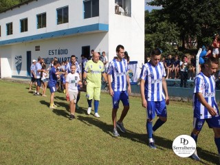 
<a style='margin-left: 5px;' class='btn btn-xs btn-social btn-facebook' href='https://www.facebook.com/sharer/sharer.php?u=https://www.boladovale.com.br/imgs/800-800-90/conteudo/fotos/1817/img5290.jpg' rel='popup' data-width='500' data-height='400'><i class='fa fa-facebook'></i>Compartilhar <span class='hidden-xs'>no Facebook</span>
</a> 
<a class='btn btn-default btn-xs' target='_blank' href='imgs/800-800-90/conteudo/fotos/1817/img5290.jpg'>
<span class='glyphicon glyphicon-cloud-download'></span> Salvar
</a> 
<span></span>