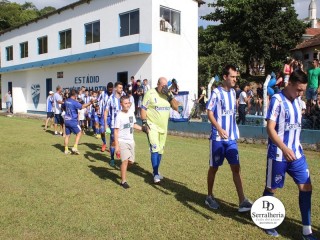 
<a style='margin-left: 5px;' class='btn btn-xs btn-social btn-facebook' href='https://www.facebook.com/sharer/sharer.php?u=https://www.boladovale.com.br/imgs/800-800-90/conteudo/fotos/1817/img5291.jpg' rel='popup' data-width='500' data-height='400'><i class='fa fa-facebook'></i>Compartilhar <span class='hidden-xs'>no Facebook</span>
</a> 
<a class='btn btn-default btn-xs' target='_blank' href='imgs/800-800-90/conteudo/fotos/1817/img5291.jpg'>
<span class='glyphicon glyphicon-cloud-download'></span> Salvar
</a> 
<span></span>