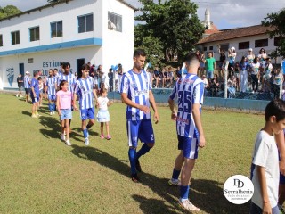 
<a style='margin-left: 5px;' class='btn btn-xs btn-social btn-facebook' href='https://www.facebook.com/sharer/sharer.php?u=https://www.boladovale.com.br/imgs/800-800-90/conteudo/fotos/1817/img5296.jpg' rel='popup' data-width='500' data-height='400'><i class='fa fa-facebook'></i>Compartilhar <span class='hidden-xs'>no Facebook</span>
</a> 
<a class='btn btn-default btn-xs' target='_blank' href='imgs/800-800-90/conteudo/fotos/1817/img5296.jpg'>
<span class='glyphicon glyphicon-cloud-download'></span> Salvar
</a> 
<span></span>