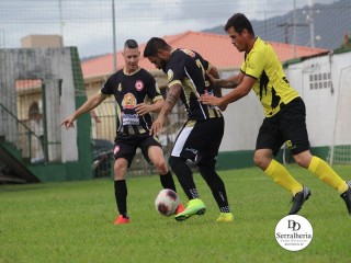 
<a style='margin-left: 5px;' class='btn btn-xs btn-social btn-facebook' href='https://www.facebook.com/sharer/sharer.php?u=https://www.boladovale.com.br/imgs/800-800-90/conteudo/fotos/1820/img6020.jpg' rel='popup' data-width='500' data-height='400'><i class='fa fa-facebook'></i>Compartilhar <span class='hidden-xs'>no Facebook</span>
</a> 
<a class='btn btn-default btn-xs' target='_blank' href='imgs/800-800-90/conteudo/fotos/1820/img6020.jpg'>
<span class='glyphicon glyphicon-cloud-download'></span> Salvar
</a> 
<span></span>