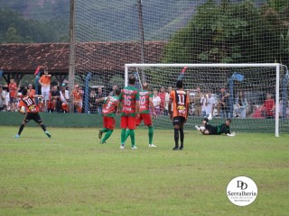 
<a style='margin-left: 5px;' class='btn btn-xs btn-social btn-facebook' href='https://www.facebook.com/sharer/sharer.php?u=https://www.boladovale.com.br/imgs/800-800-90/conteudo/fotos/1822/img6355.jpg' rel='popup' data-width='500' data-height='400'><i class='fa fa-facebook'></i>Compartilhar <span class='hidden-xs'>no Facebook</span>
</a> 
<a class='btn btn-default btn-xs' target='_blank' href='imgs/800-800-90/conteudo/fotos/1822/img6355.jpg'>
<span class='glyphicon glyphicon-cloud-download'></span> Salvar
</a> 
<span></span>