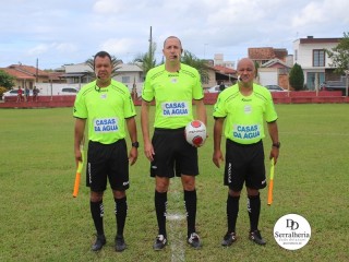 
<a style='margin-left: 5px;' class='btn btn-xs btn-social btn-facebook' href='https://www.facebook.com/sharer/sharer.php?u=https://www.boladovale.com.br/imgs/800-800-90/conteudo/fotos/1823/img6476.jpg' rel='popup' data-width='500' data-height='400'><i class='fa fa-facebook'></i>Compartilhar <span class='hidden-xs'>no Facebook</span>
</a> 
<a class='btn btn-default btn-xs' target='_blank' href='imgs/800-800-90/conteudo/fotos/1823/img6476.jpg'>
<span class='glyphicon glyphicon-cloud-download'></span> Salvar
</a> 
<span></span>