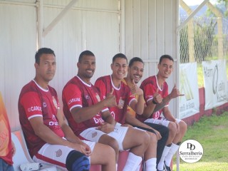 
<a style='margin-left: 5px;' class='btn btn-xs btn-social btn-facebook' href='https://www.facebook.com/sharer/sharer.php?u=https://www.boladovale.com.br/imgs/800-800-90/conteudo/fotos/1825/img7845.jpg' rel='popup' data-width='500' data-height='400'><i class='fa fa-facebook'></i>Compartilhar <span class='hidden-xs'>no Facebook</span>
</a> 
<a class='btn btn-default btn-xs' target='_blank' href='imgs/800-800-90/conteudo/fotos/1825/img7845.jpg'>
<span class='glyphicon glyphicon-cloud-download'></span> Salvar
</a> 
<span></span>