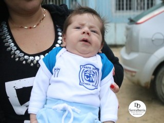 
<a style='margin-left: 5px;' class='btn btn-xs btn-social btn-facebook' href='https://www.facebook.com/sharer/sharer.php?u=https://www.boladovale.com.br/imgs/800-800-90/conteudo/fotos/1828/img8319.jpg' rel='popup' data-width='500' data-height='400'><i class='fa fa-facebook'></i>Compartilhar <span class='hidden-xs'>no Facebook</span>
</a> 
<a class='btn btn-default btn-xs' target='_blank' href='imgs/800-800-90/conteudo/fotos/1828/img8319.jpg'>
<span class='glyphicon glyphicon-cloud-download'></span> Salvar
</a> 
<span></span>