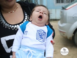 
<a style='margin-left: 5px;' class='btn btn-xs btn-social btn-facebook' href='https://www.facebook.com/sharer/sharer.php?u=https://www.boladovale.com.br/imgs/800-800-90/conteudo/fotos/1828/img8322.jpg' rel='popup' data-width='500' data-height='400'><i class='fa fa-facebook'></i>Compartilhar <span class='hidden-xs'>no Facebook</span>
</a> 
<a class='btn btn-default btn-xs' target='_blank' href='imgs/800-800-90/conteudo/fotos/1828/img8322.jpg'>
<span class='glyphicon glyphicon-cloud-download'></span> Salvar
</a> 
<span></span>