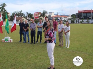 
<a style='margin-left: 5px;' class='btn btn-xs btn-social btn-facebook' href='https://www.facebook.com/sharer/sharer.php?u=https://www.boladovale.com.br/imgs/800-800-90/conteudo/fotos/1829/img8390.jpg' rel='popup' data-width='500' data-height='400'><i class='fa fa-facebook'></i>Compartilhar <span class='hidden-xs'>no Facebook</span>
</a> 
<a class='btn btn-default btn-xs' target='_blank' href='imgs/800-800-90/conteudo/fotos/1829/img8390.jpg'>
<span class='glyphicon glyphicon-cloud-download'></span> Salvar
</a> 
<span></span>