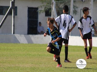 
<a style='margin-left: 5px;' class='btn btn-xs btn-social btn-facebook' href='https://www.facebook.com/sharer/sharer.php?u=https://www.boladovale.com.br/imgs/800-800-90/conteudo/fotos/1830/img8461.jpg' rel='popup' data-width='500' data-height='400'><i class='fa fa-facebook'></i>Compartilhar <span class='hidden-xs'>no Facebook</span>
</a> 
<a class='btn btn-default btn-xs' target='_blank' href='imgs/800-800-90/conteudo/fotos/1830/img8461.jpg'>
<span class='glyphicon glyphicon-cloud-download'></span> Salvar
</a> 
<span></span>