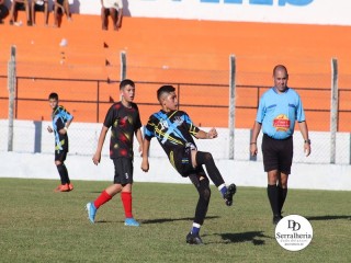 
<a style='margin-left: 5px;' class='btn btn-xs btn-social btn-facebook' href='https://www.facebook.com/sharer/sharer.php?u=https://www.boladovale.com.br/imgs/800-800-90/conteudo/fotos/1831/img8678.jpg' rel='popup' data-width='500' data-height='400'><i class='fa fa-facebook'></i>Compartilhar <span class='hidden-xs'>no Facebook</span>
</a> 
<a class='btn btn-default btn-xs' target='_blank' href='imgs/800-800-90/conteudo/fotos/1831/img8678.jpg'>
<span class='glyphicon glyphicon-cloud-download'></span> Salvar
</a> 
<span></span>