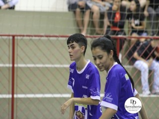 
<a style='margin-left: 5px;' class='btn btn-xs btn-social btn-facebook' href='https://www.facebook.com/sharer/sharer.php?u=https://www.boladovale.com.br/imgs/800-800-90/conteudo/fotos/1832/img8743.jpg' rel='popup' data-width='500' data-height='400'><i class='fa fa-facebook'></i>Compartilhar <span class='hidden-xs'>no Facebook</span>
</a> 
<a class='btn btn-default btn-xs' target='_blank' href='imgs/800-800-90/conteudo/fotos/1832/img8743.jpg'>
<span class='glyphicon glyphicon-cloud-download'></span> Salvar
</a> 
<span></span>