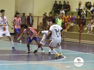 
<a style='margin-left: 5px;' class='btn btn-xs btn-social btn-facebook' href='https://www.facebook.com/sharer/sharer.php?u=https://www.boladovale.com.br/imgs/800-800-90/conteudo/fotos/1833/img8829.jpg' rel='popup' data-width='500' data-height='400'><i class='fa fa-facebook'></i>Compartilhar <span class='hidden-xs'>no Facebook</span>
</a> 
<a class='btn btn-default btn-xs' target='_blank' href='imgs/800-800-90/conteudo/fotos/1833/img8829.jpg'>
<span class='glyphicon glyphicon-cloud-download'></span> Salvar
</a> 
<span></span>