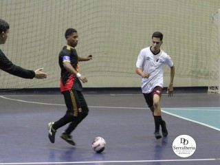 
<a style='margin-left: 5px;' class='btn btn-xs btn-social btn-facebook' href='https://www.facebook.com/sharer/sharer.php?u=https://www.boladovale.com.br/imgs/800-800-90/conteudo/fotos/1834/img8886.jpg' rel='popup' data-width='500' data-height='400'><i class='fa fa-facebook'></i>Compartilhar <span class='hidden-xs'>no Facebook</span>
</a> 
<a class='btn btn-default btn-xs' target='_blank' href='imgs/800-800-90/conteudo/fotos/1834/img8886.jpg'>
<span class='glyphicon glyphicon-cloud-download'></span> Salvar
</a> 
<span></span>