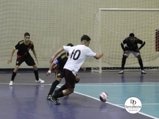 
<a style='margin-left: 5px;' class='btn btn-xs btn-social btn-facebook' href='https://www.facebook.com/sharer/sharer.php?u=https://www.boladovale.com.br/imgs/800-800-90/conteudo/fotos/1834/img8903.jpg' rel='popup' data-width='500' data-height='400'><i class='fa fa-facebook'></i>Compartilhar <span class='hidden-xs'>no Facebook</span>
</a> 
<a class='btn btn-default btn-xs' target='_blank' href='imgs/800-800-90/conteudo/fotos/1834/img8903.jpg'>
<span class='glyphicon glyphicon-cloud-download'></span> Salvar
</a> 
<span></span>