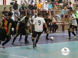 
<a style='margin-left: 5px;' class='btn btn-xs btn-social btn-facebook' href='https://www.facebook.com/sharer/sharer.php?u=https://www.boladovale.com.br/imgs/800-800-90/conteudo/fotos/1834/img8924.jpg' rel='popup' data-width='500' data-height='400'><i class='fa fa-facebook'></i>Compartilhar <span class='hidden-xs'>no Facebook</span>
</a> 
<a class='btn btn-default btn-xs' target='_blank' href='imgs/800-800-90/conteudo/fotos/1834/img8924.jpg'>
<span class='glyphicon glyphicon-cloud-download'></span> Salvar
</a> 
<span></span>