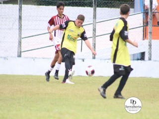 
<a style='margin-left: 5px;' class='btn btn-xs btn-social btn-facebook' href='https://www.facebook.com/sharer/sharer.php?u=https://www.boladovale.com.br/imgs/800-800-90/conteudo/fotos/1835/img8958.jpg' rel='popup' data-width='500' data-height='400'><i class='fa fa-facebook'></i>Compartilhar <span class='hidden-xs'>no Facebook</span>
</a> 
<a class='btn btn-default btn-xs' target='_blank' href='imgs/800-800-90/conteudo/fotos/1835/img8958.jpg'>
<span class='glyphicon glyphicon-cloud-download'></span> Salvar
</a> 
<span></span>