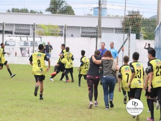 
<a style='margin-left: 5px;' class='btn btn-xs btn-social btn-facebook' href='https://www.facebook.com/sharer/sharer.php?u=https://www.boladovale.com.br/imgs/800-800-90/conteudo/fotos/1835/img8969.jpg' rel='popup' data-width='500' data-height='400'><i class='fa fa-facebook'></i>Compartilhar <span class='hidden-xs'>no Facebook</span>
</a> 
<a class='btn btn-default btn-xs' target='_blank' href='imgs/800-800-90/conteudo/fotos/1835/img8969.jpg'>
<span class='glyphicon glyphicon-cloud-download'></span> Salvar
</a> 
<span></span>