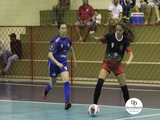 
<a style='margin-left: 5px;' class='btn btn-xs btn-social btn-facebook' href='https://www.facebook.com/sharer/sharer.php?u=https://www.boladovale.com.br/imgs/800-800-90/conteudo/fotos/1836/img9190.jpg' rel='popup' data-width='500' data-height='400'><i class='fa fa-facebook'></i>Compartilhar <span class='hidden-xs'>no Facebook</span>
</a> 
<a class='btn btn-default btn-xs' target='_blank' href='imgs/800-800-90/conteudo/fotos/1836/img9190.jpg'>
<span class='glyphicon glyphicon-cloud-download'></span> Salvar
</a> 
<span></span>