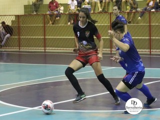 
<a style='margin-left: 5px;' class='btn btn-xs btn-social btn-facebook' href='https://www.facebook.com/sharer/sharer.php?u=https://www.boladovale.com.br/imgs/800-800-90/conteudo/fotos/1836/img9192.jpg' rel='popup' data-width='500' data-height='400'><i class='fa fa-facebook'></i>Compartilhar <span class='hidden-xs'>no Facebook</span>
</a> 
<a class='btn btn-default btn-xs' target='_blank' href='imgs/800-800-90/conteudo/fotos/1836/img9192.jpg'>
<span class='glyphicon glyphicon-cloud-download'></span> Salvar
</a> 
<span></span>