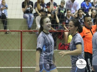 
<a style='margin-left: 5px;' class='btn btn-xs btn-social btn-facebook' href='https://www.facebook.com/sharer/sharer.php?u=https://www.boladovale.com.br/imgs/800-800-90/conteudo/fotos/1837/img9401.jpg' rel='popup' data-width='500' data-height='400'><i class='fa fa-facebook'></i>Compartilhar <span class='hidden-xs'>no Facebook</span>
</a> 
<a class='btn btn-default btn-xs' target='_blank' href='imgs/800-800-90/conteudo/fotos/1837/img9401.jpg'>
<span class='glyphicon glyphicon-cloud-download'></span> Salvar
</a> 
<span></span>