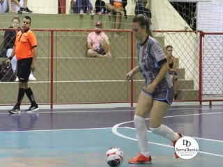 
<a style='margin-left: 5px;' class='btn btn-xs btn-social btn-facebook' href='https://www.facebook.com/sharer/sharer.php?u=https://www.boladovale.com.br/imgs/800-800-90/conteudo/fotos/1837/img9419.jpg' rel='popup' data-width='500' data-height='400'><i class='fa fa-facebook'></i>Compartilhar <span class='hidden-xs'>no Facebook</span>
</a> 
<a class='btn btn-default btn-xs' target='_blank' href='imgs/800-800-90/conteudo/fotos/1837/img9419.jpg'>
<span class='glyphicon glyphicon-cloud-download'></span> Salvar
</a> 
<span></span>