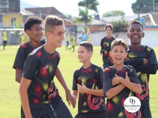 
<a style='margin-left: 5px;' class='btn btn-xs btn-social btn-facebook' href='https://www.facebook.com/sharer/sharer.php?u=https://www.boladovale.com.br/imgs/800-800-90/conteudo/fotos/1839/img9652.jpg' rel='popup' data-width='500' data-height='400'><i class='fa fa-facebook'></i>Compartilhar <span class='hidden-xs'>no Facebook</span>
</a> 
<a class='btn btn-default btn-xs' target='_blank' href='imgs/800-800-90/conteudo/fotos/1839/img9652.jpg'>
<span class='glyphicon glyphicon-cloud-download'></span> Salvar
</a> 
<span></span>