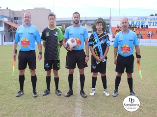 
<a style='margin-left: 5px;' class='btn btn-xs btn-social btn-facebook' href='https://www.facebook.com/sharer/sharer.php?u=https://www.boladovale.com.br/imgs/800-800-90/conteudo/fotos/1839/img9731.jpg' rel='popup' data-width='500' data-height='400'><i class='fa fa-facebook'></i>Compartilhar <span class='hidden-xs'>no Facebook</span>
</a> 
<a class='btn btn-default btn-xs' target='_blank' href='imgs/800-800-90/conteudo/fotos/1839/img9731.jpg'>
<span class='glyphicon glyphicon-cloud-download'></span> Salvar
</a> 
<span></span>