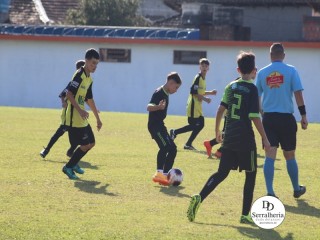
<a style='margin-left: 5px;' class='btn btn-xs btn-social btn-facebook' href='https://www.facebook.com/sharer/sharer.php?u=https://www.boladovale.com.br/imgs/800-800-90/conteudo/fotos/1840/img9833.jpg' rel='popup' data-width='500' data-height='400'><i class='fa fa-facebook'></i>Compartilhar <span class='hidden-xs'>no Facebook</span>
</a> 
<a class='btn btn-default btn-xs' target='_blank' href='imgs/800-800-90/conteudo/fotos/1840/img9833.jpg'>
<span class='glyphicon glyphicon-cloud-download'></span> Salvar
</a> 
<span></span>