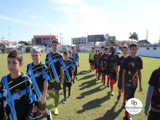 
<a style='margin-left: 5px;' class='btn btn-xs btn-social btn-facebook' href='https://www.facebook.com/sharer/sharer.php?u=https://www.boladovale.com.br/imgs/800-800-90/conteudo/fotos/1841/img0049.jpg' rel='popup' data-width='500' data-height='400'><i class='fa fa-facebook'></i>Compartilhar <span class='hidden-xs'>no Facebook</span>
</a> 
<a class='btn btn-default btn-xs' target='_blank' href='imgs/800-800-90/conteudo/fotos/1841/img0049.jpg'>
<span class='glyphicon glyphicon-cloud-download'></span> Salvar
</a> 
<span></span>