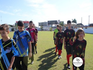 
<a style='margin-left: 5px;' class='btn btn-xs btn-social btn-facebook' href='https://www.facebook.com/sharer/sharer.php?u=https://www.boladovale.com.br/imgs/800-800-90/conteudo/fotos/1841/img0054.jpg' rel='popup' data-width='500' data-height='400'><i class='fa fa-facebook'></i>Compartilhar <span class='hidden-xs'>no Facebook</span>
</a> 
<a class='btn btn-default btn-xs' target='_blank' href='imgs/800-800-90/conteudo/fotos/1841/img0054.jpg'>
<span class='glyphicon glyphicon-cloud-download'></span> Salvar
</a> 
<span></span>