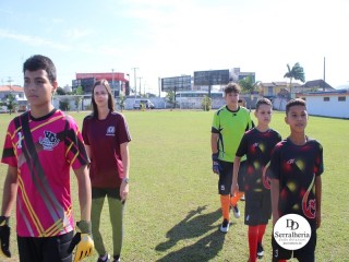
<a style='margin-left: 5px;' class='btn btn-xs btn-social btn-facebook' href='https://www.facebook.com/sharer/sharer.php?u=https://www.boladovale.com.br/imgs/800-800-90/conteudo/fotos/1841/img0056.jpg' rel='popup' data-width='500' data-height='400'><i class='fa fa-facebook'></i>Compartilhar <span class='hidden-xs'>no Facebook</span>
</a> 
<a class='btn btn-default btn-xs' target='_blank' href='imgs/800-800-90/conteudo/fotos/1841/img0056.jpg'>
<span class='glyphicon glyphicon-cloud-download'></span> Salvar
</a> 
<span></span>