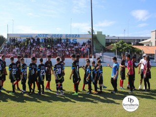 
<a style='margin-left: 5px;' class='btn btn-xs btn-social btn-facebook' href='https://www.facebook.com/sharer/sharer.php?u=https://www.boladovale.com.br/imgs/800-800-90/conteudo/fotos/1841/img0069.jpg' rel='popup' data-width='500' data-height='400'><i class='fa fa-facebook'></i>Compartilhar <span class='hidden-xs'>no Facebook</span>
</a> 
<a class='btn btn-default btn-xs' target='_blank' href='imgs/800-800-90/conteudo/fotos/1841/img0069.jpg'>
<span class='glyphicon glyphicon-cloud-download'></span> Salvar
</a> 
<span></span>